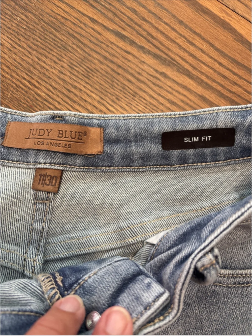 Judy Blue JB88536 High Rise Slim Jeans Medium Wash Side Panel Raw Hem 11/30